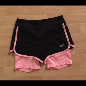 Everlast
Small 7/8
Workout Shorts
With
Leggings Attached
Black Pink
Girls